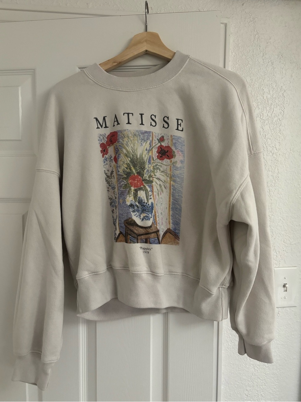 Abercrombie & Fitch "Matisse Graphic Sunday Crew," featuring Poppies size m